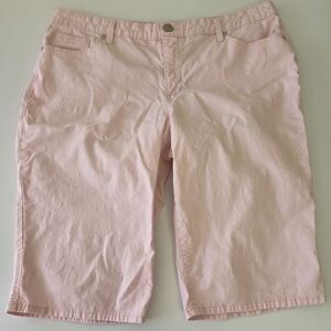 Bandolino 'Riley' Pink Bermuda Capri Shorts